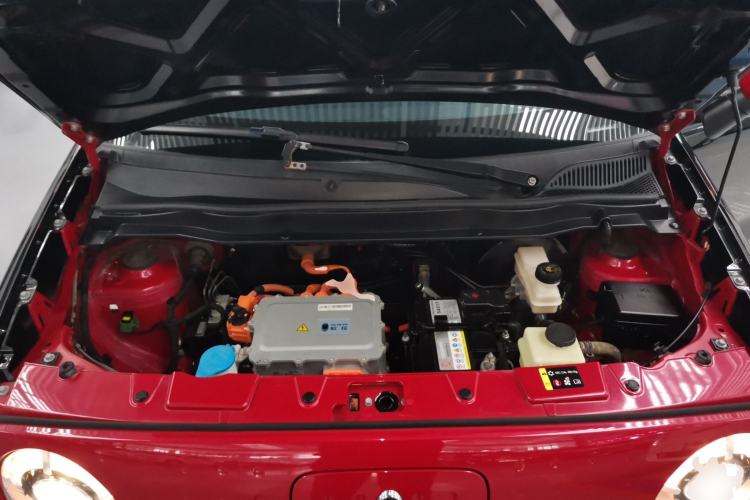 Used ORA Black Cat 2021 301 km Basic Version Engine Bay