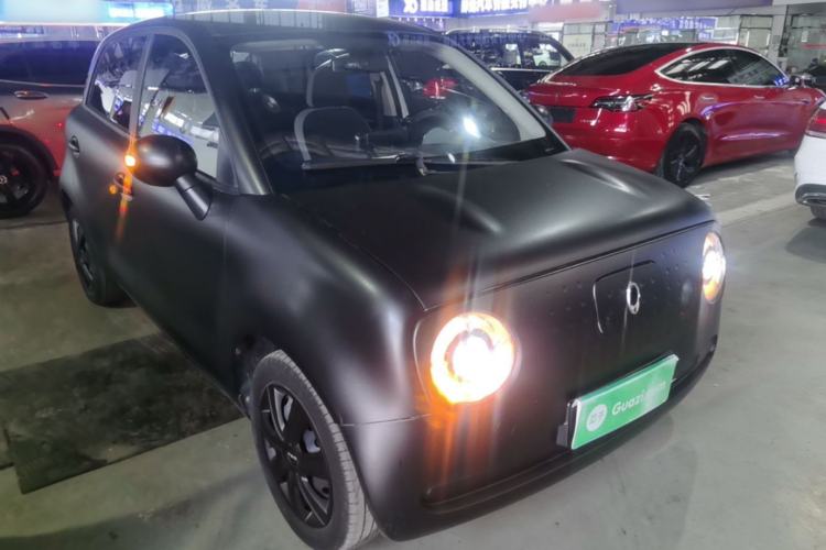 Used ORA Black Cat 2021 301 km Basic Version Front Right 45 Deg