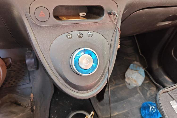 Used ORA Black Cat 2021 351 km Standard Version Gear Lever