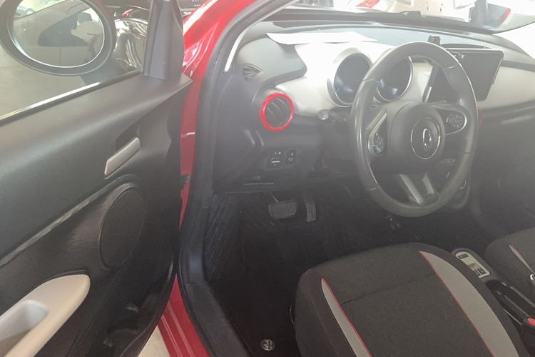 Used ORA Black Cat 2021 301 km Basic Version Interior 2
