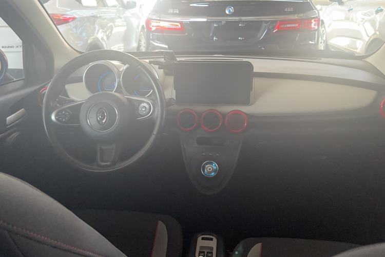 Used ORA Black Cat 2021 301 km Basic Version Interior 3