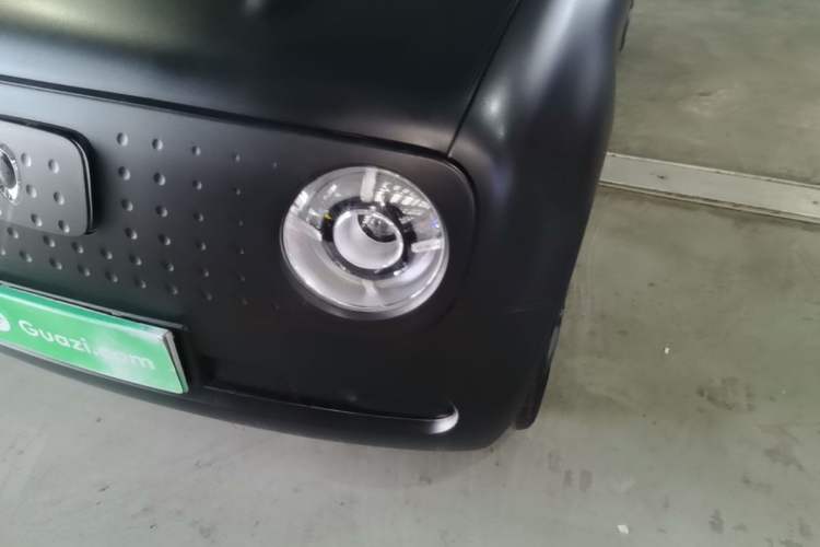 Used ORA Black Cat 2021 301 km Basic Version Left Front Headlight