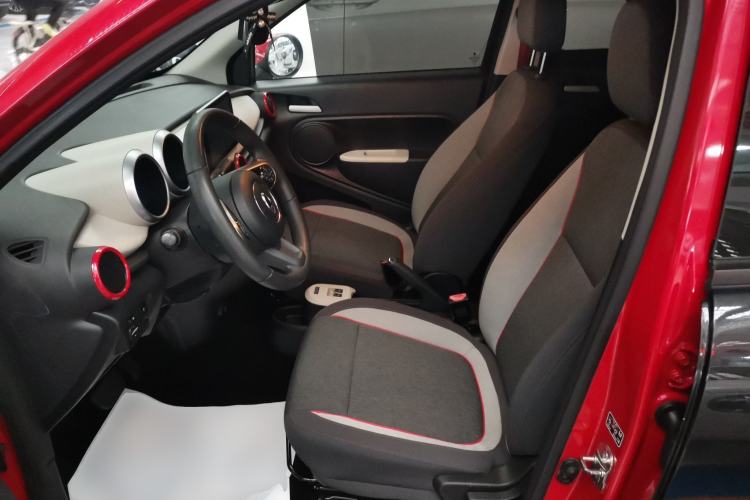 Used ORA Black Cat 2021 301 km Basic Version Left Front Seat