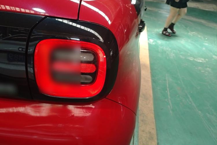 Used ORA Black Cat 2021 301 km Basic Version Right Rear Taillight