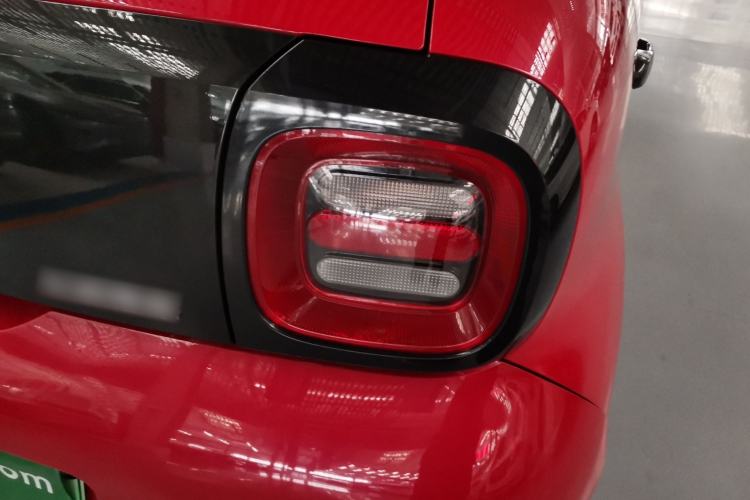 Used ORA Black Cat 2021 301 km Basic Version Right Rear Taillight