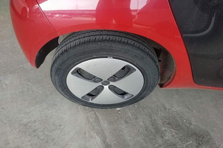 Used ORA Black Cat 2021 301 km Basic Version Right Rear Wheel Hub