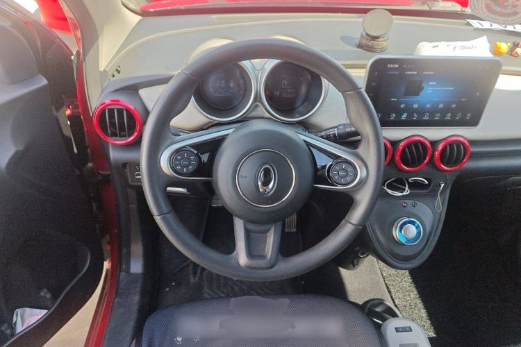 Used ORA Black Cat 2021 351 km Standard Version Steering Wheel