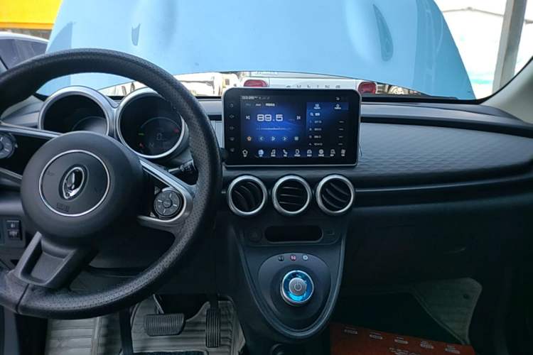 Used ORA Black Cat 2021 301 km Basic Version Audio And AC Panel