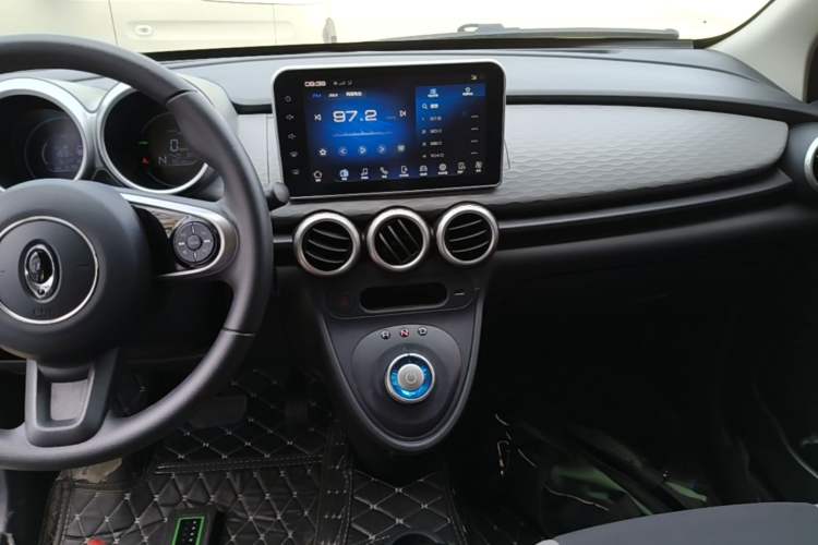 Used ORA Black Cat 2021 301 km Basic Version Audio And AC Panel