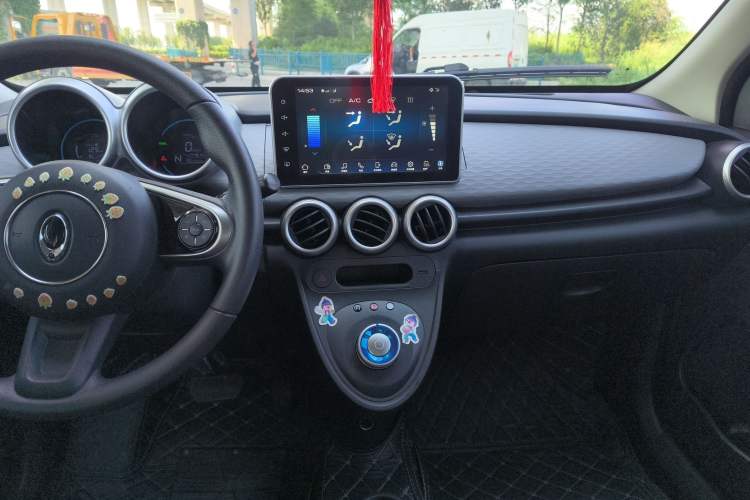 Used ORA Black Cat 2021 301 km Basic Version Audio And AC Panel