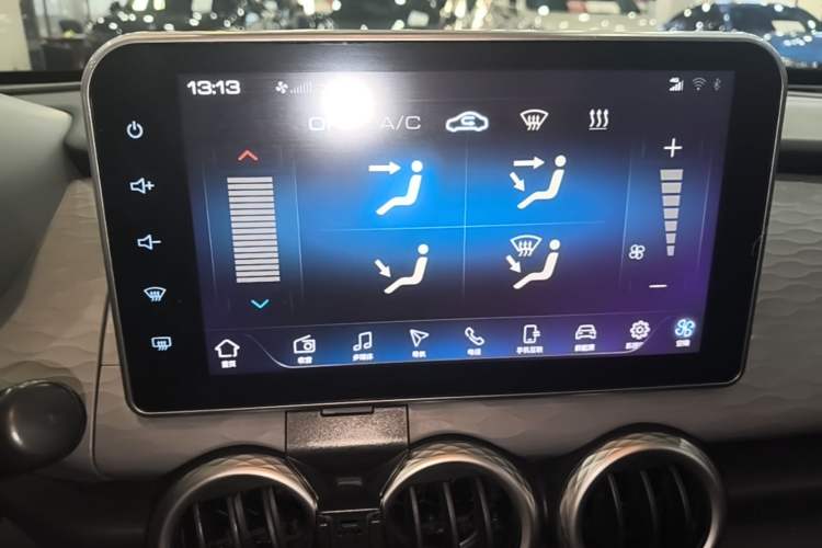 Used ORA Black Cat 2021 351 km Luxury Version Audio And AC Panel