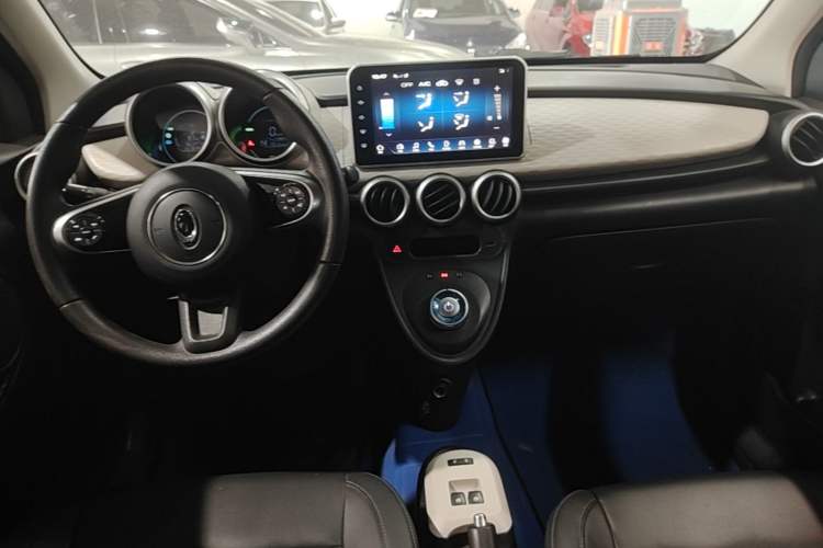 Used ORA Black Cat 2021 351 km Standard Version Audio And AC Panel