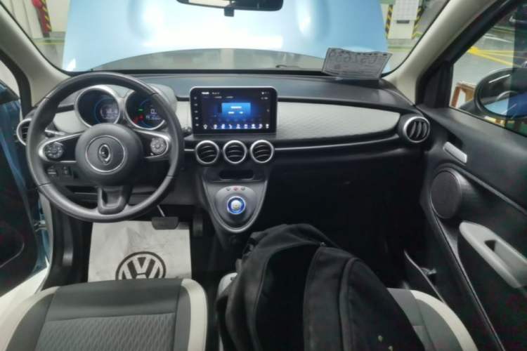 Used ORA Black Cat 2021 301 km Basic Version Audio And AC Panel