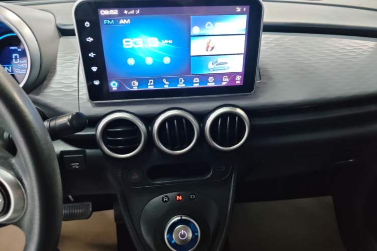 Used ORA Black Cat 2021 301 km Basic Version Audio And AC Panel