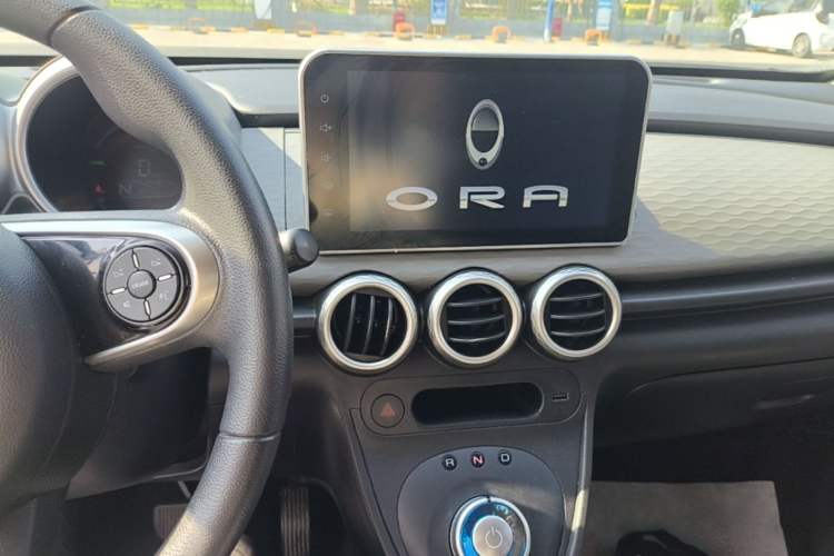 Used ORA Black Cat 2021 301 km Basic Version Audio And AC Panel