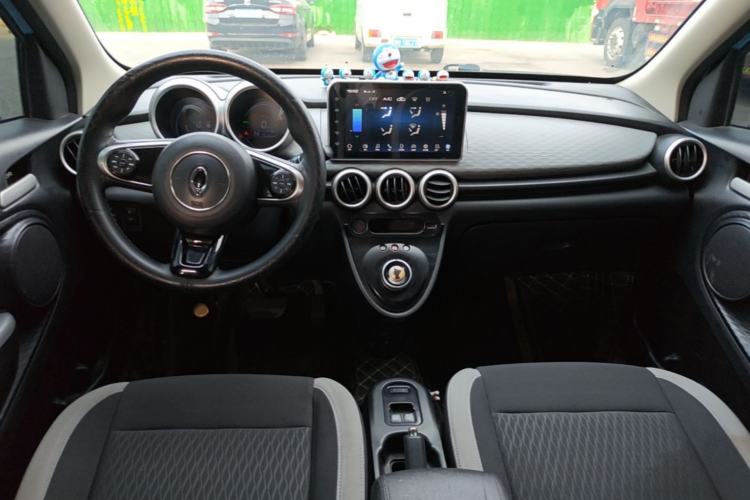 Used ORA Black Cat 2021 301 km Basic Version Center Console