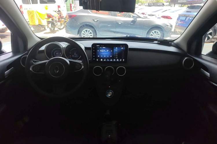 Used ORA Black Cat 2021 351 km Standard Version Center Console