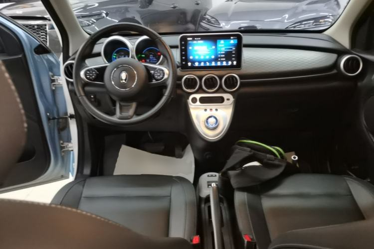 Used ORA Black Cat 2021 351 km Standard Version Center Console