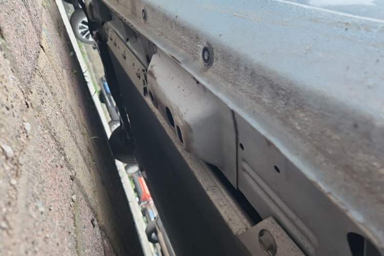 Used ORA Black Cat 2021 301 km Basic Version Chassis Rear Left