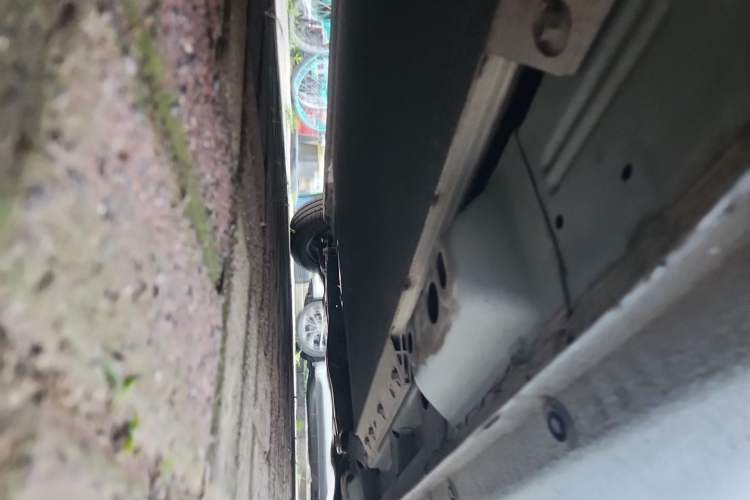 Used ORA Black Cat 2021 301 km Basic Version Chassis Rear Right