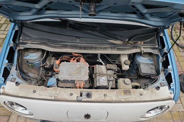 Used ORA Black Cat 2021 301 km Basic Version Engine Bay