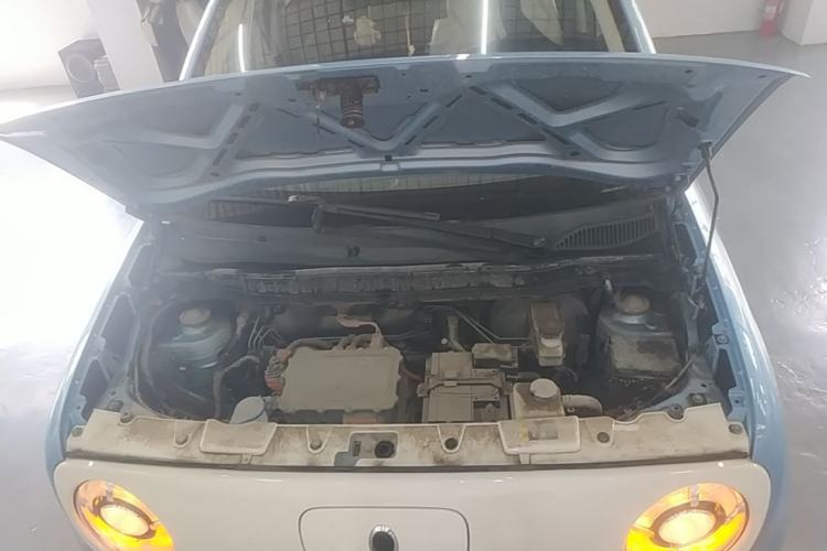 Used ORA Black Cat 2021 301 km Basic Version Engine Bay