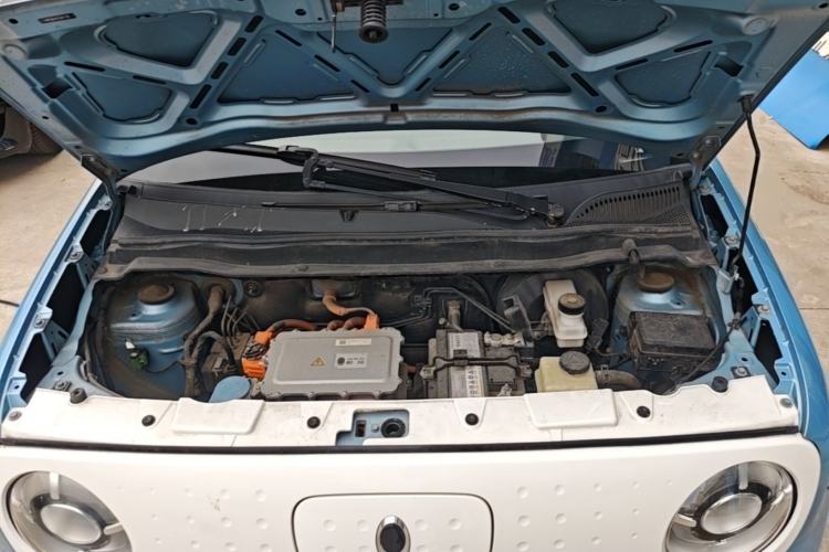Used ORA Black Cat 2021 301 km Basic Version Engine Bay