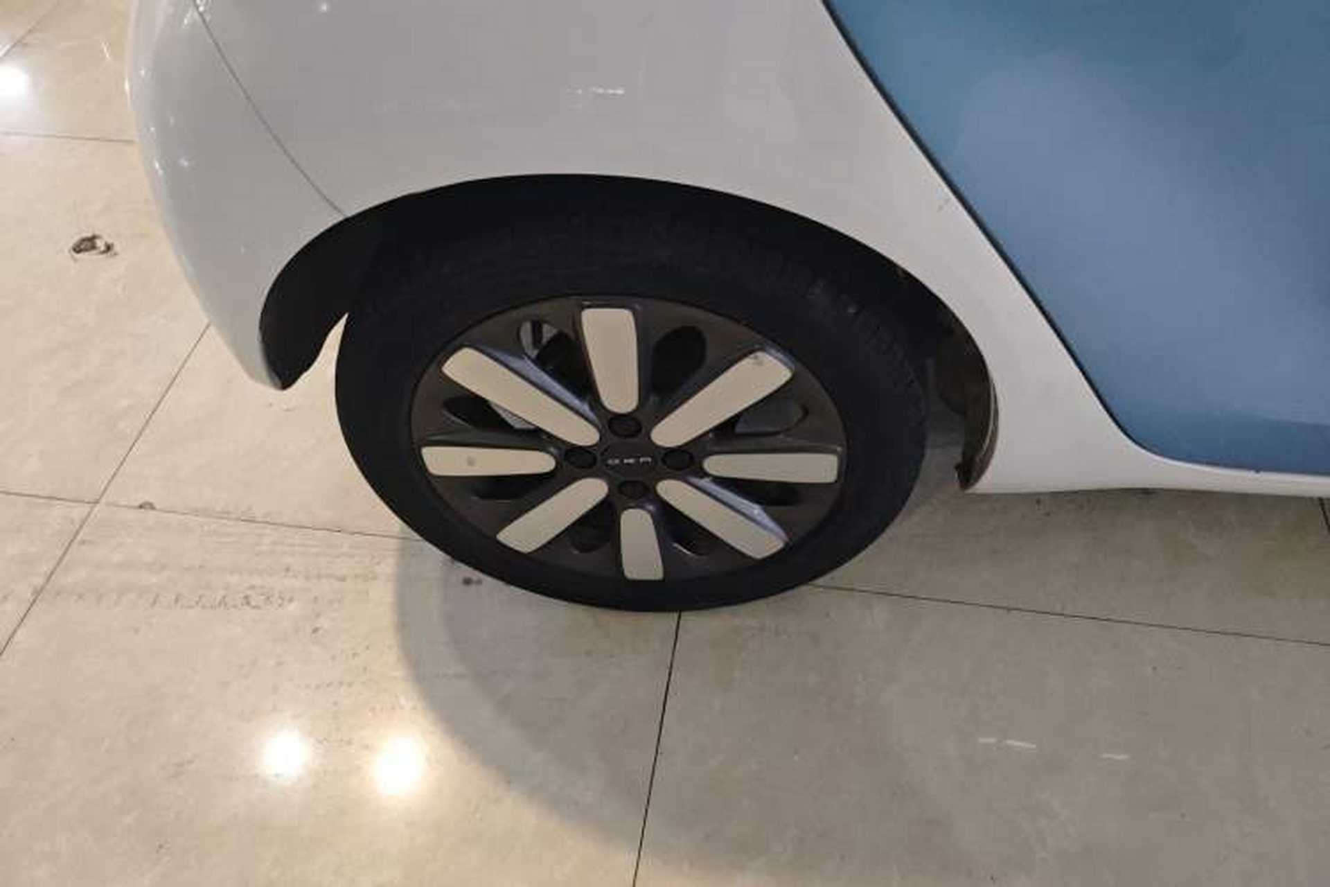Used ORA Black Cat 2021 351 km Standard Version Exterior 8