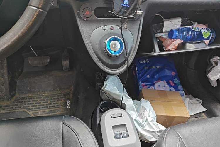 Used ORA Black Cat 2021 351 km Standard Version Gear Lever