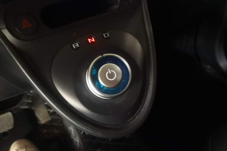 Used ORA Black Cat 2021 351 km Standard Version Gear Lever