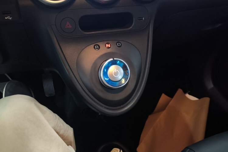 Used ORA Black Cat 2021 351 km Standard Version Gear Lever