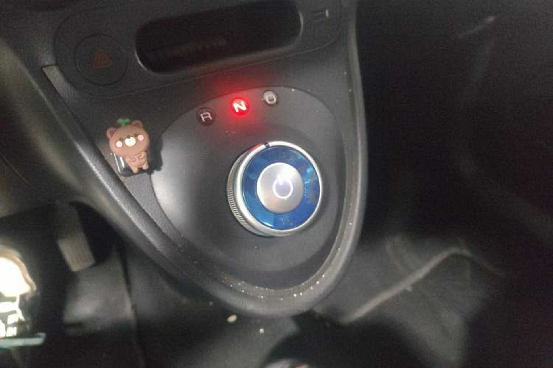 Used ORA Black Cat 2021 351 km Standard Version Gear Lever