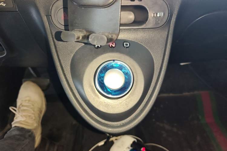 Used ORA Black Cat 2021 351 km Standard Version Gear Lever