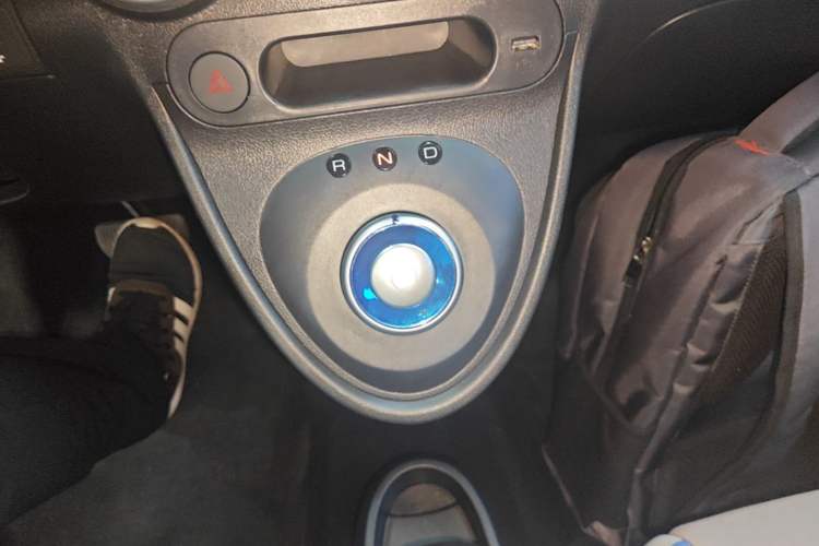 Used ORA Black Cat 2021 351 km Luxury Version Gear Lever