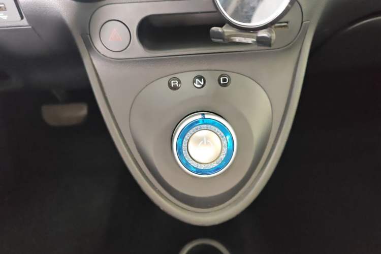 Used ORA Black Cat 2021 301 km Basic Version Gear Lever