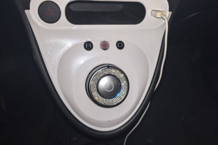 Used ORA Black Cat 2021 351 km Luxury Version Gear Lever