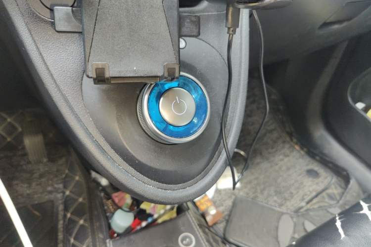 Used ORA Black Cat 2021 301 km Basic Version Gear Lever