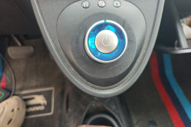 Used ORA Black Cat 2021 351 km Standard Version Gear Lever