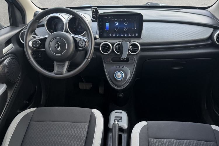 Used ORA Black Cat 2021 301 km Basic Version Interior 1