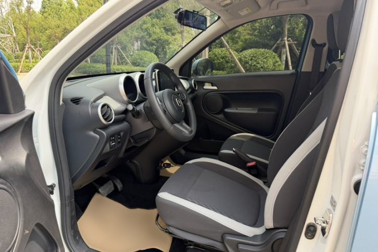 Used ORA Black Cat 2021 301 km Basic Version Interior 1