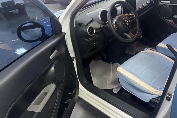 Used ORA Black Cat 2021 301 km Basic Version Interior 2