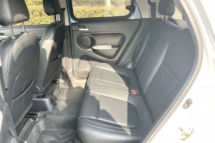 Used ORA Black Cat 2021 351 km Standard Version Interior 4