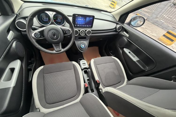 Used ORA Black Cat 2021 301 km Basic Version Interior 5