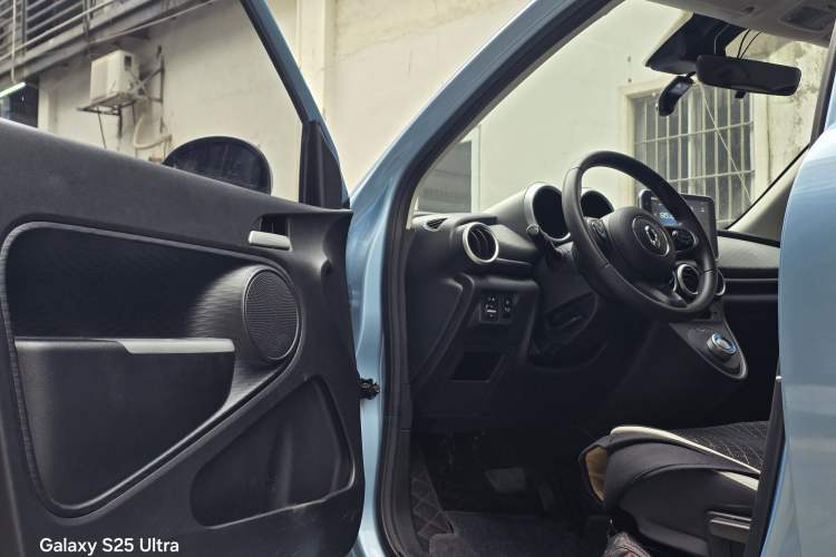Used ORA Black Cat 2021 351 km Luxury Version Interior 5
