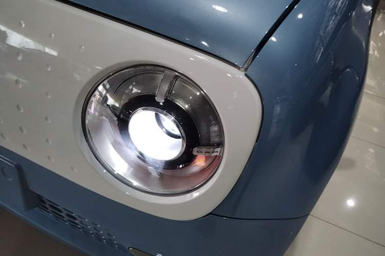 Used ORA Black Cat 2021 351 km Luxury Version Left Front Headlight