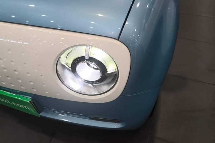Used ORA Black Cat 2021 351 km Luxury Version Left Front Headlight