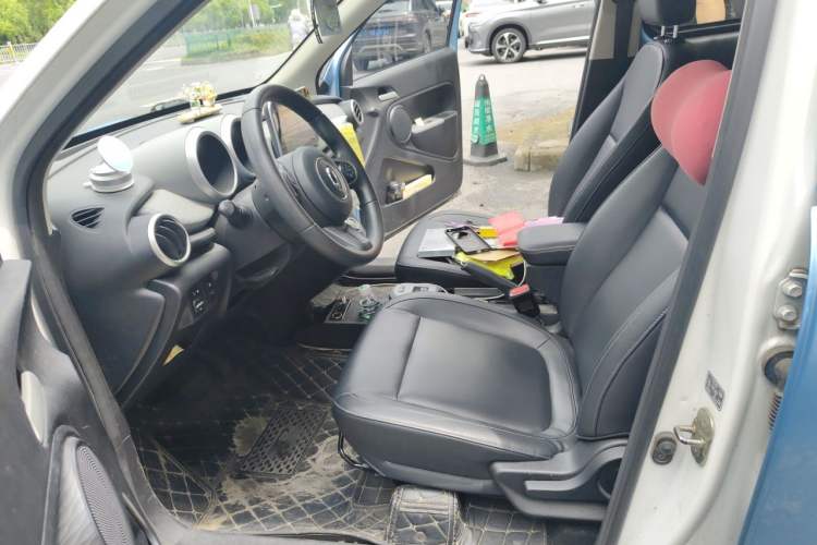 Used ORA Black Cat 2021 351 km Standard Version Left Front Seat