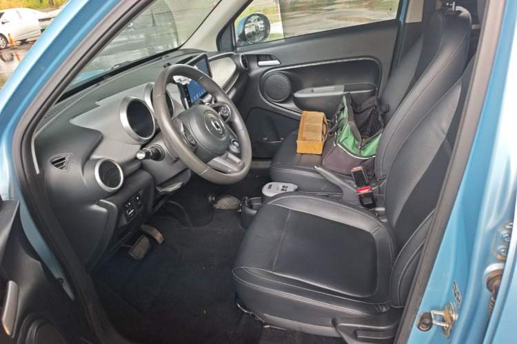 Used ORA Black Cat 2021 351 km Standard Version Left Front Seat
