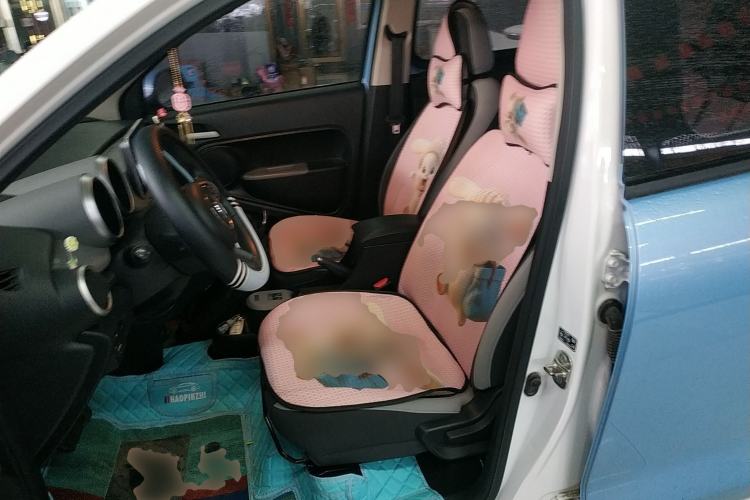 Used ORA Black Cat 2021 301 km Basic Version Left Front Seat
