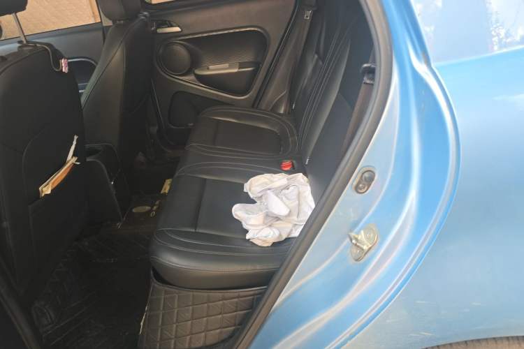 Used ORA Black Cat 2021 351 km Standard Version Left Rear Seat